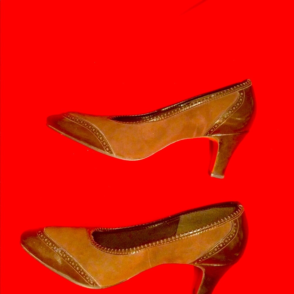VTG AIR STEP PATENT LEATHER SUEDE PUMPS - Picture 3 of 7